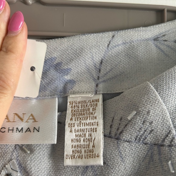 Dana Buchman Wool and Silk Skirt - Size 8 - Picture 5 of 6